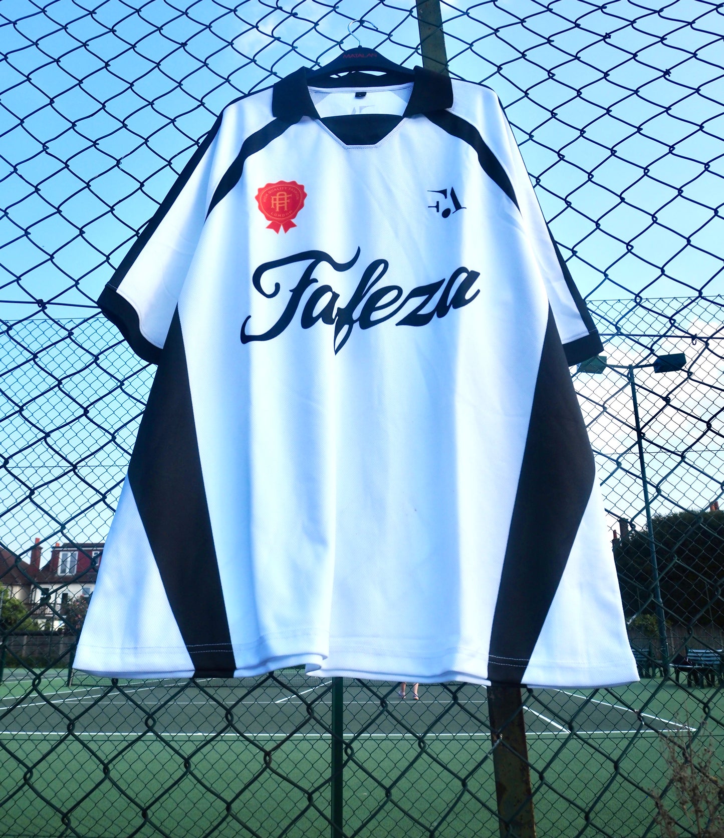 FAFEZA JERSEY LOGO WHITE AND BLACK
